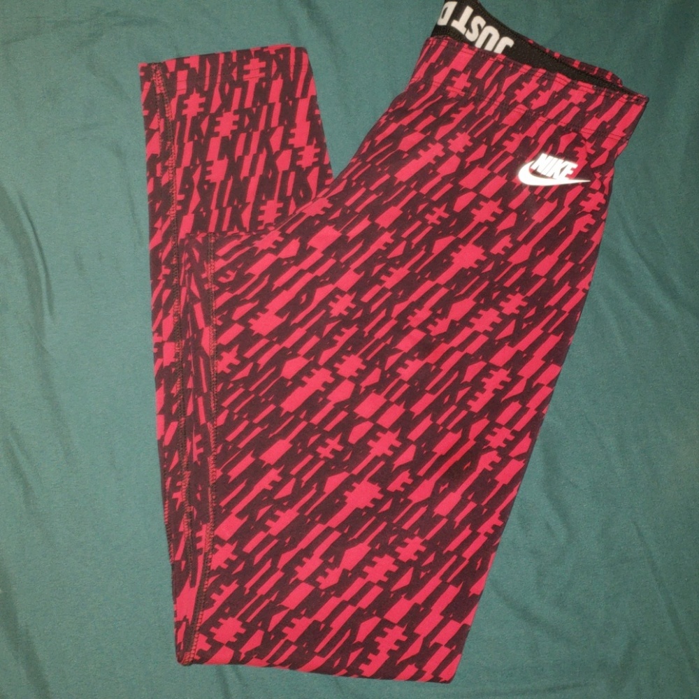 NIKE workout legging